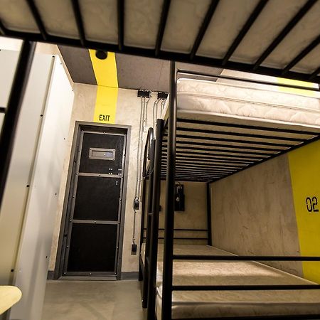 Lviv Loft Prison Vandrehjem Eksteriør billede