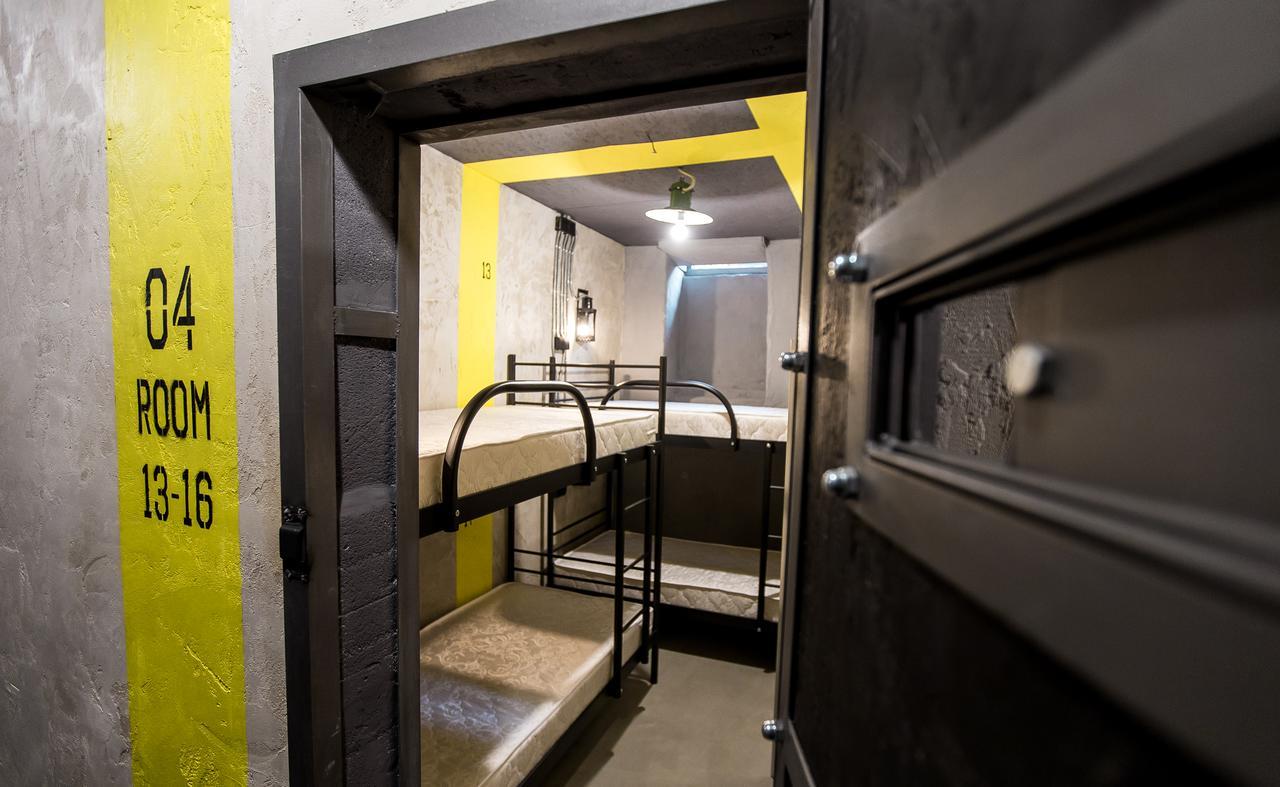 Lviv Loft Prison Vandrehjem Eksteriør billede