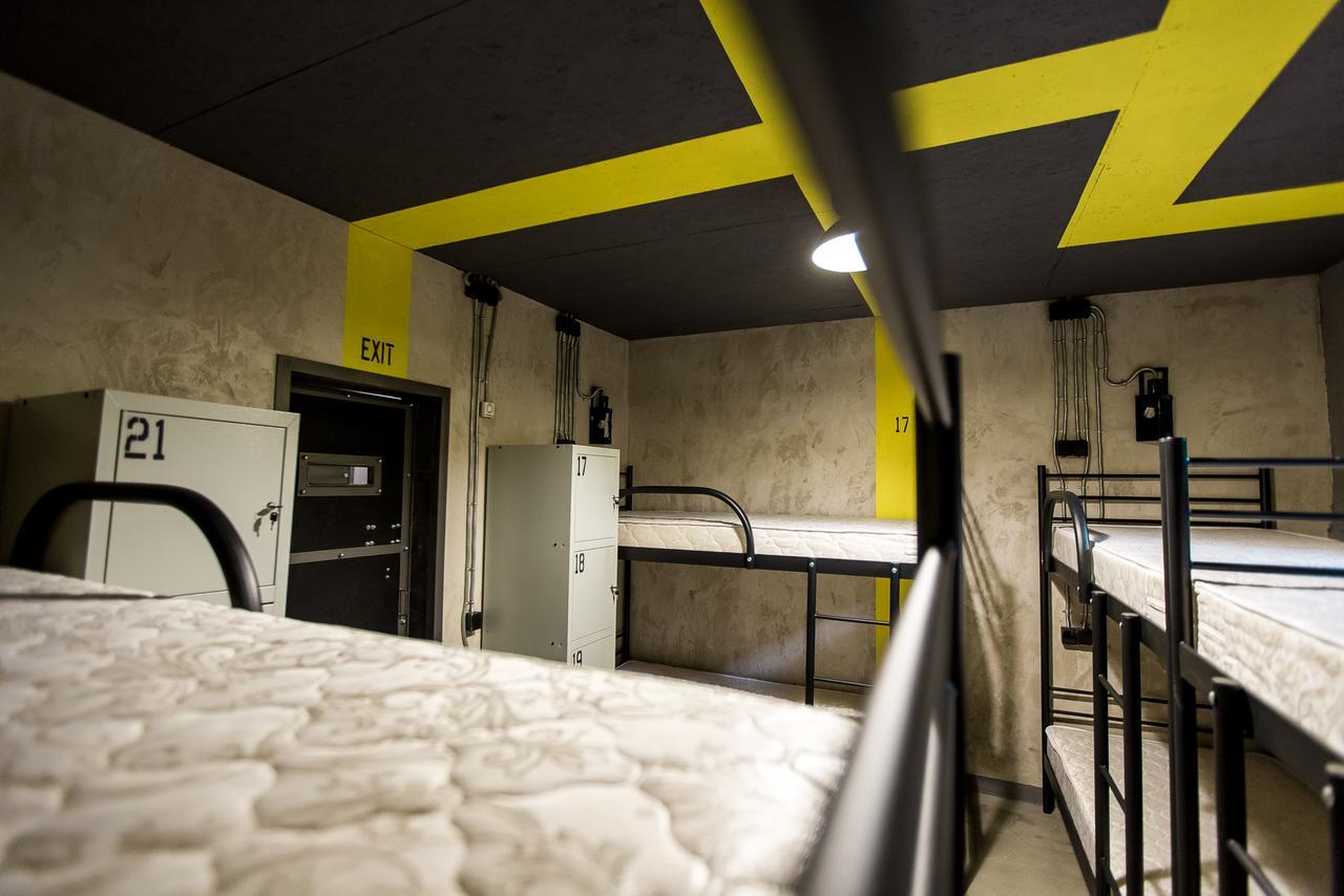 Lviv Loft Prison Vandrehjem Eksteriør billede