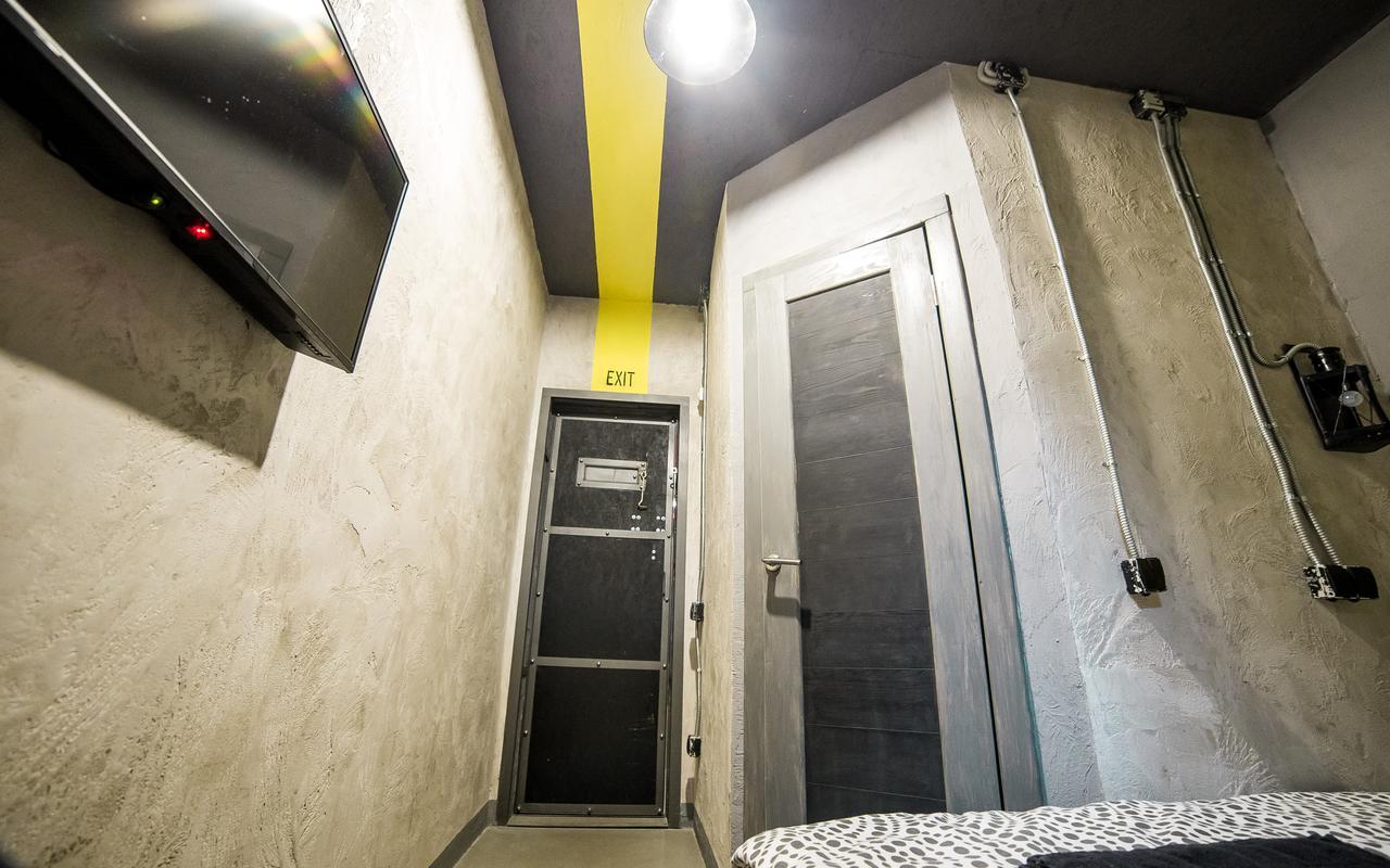 Lviv Loft Prison Vandrehjem Eksteriør billede