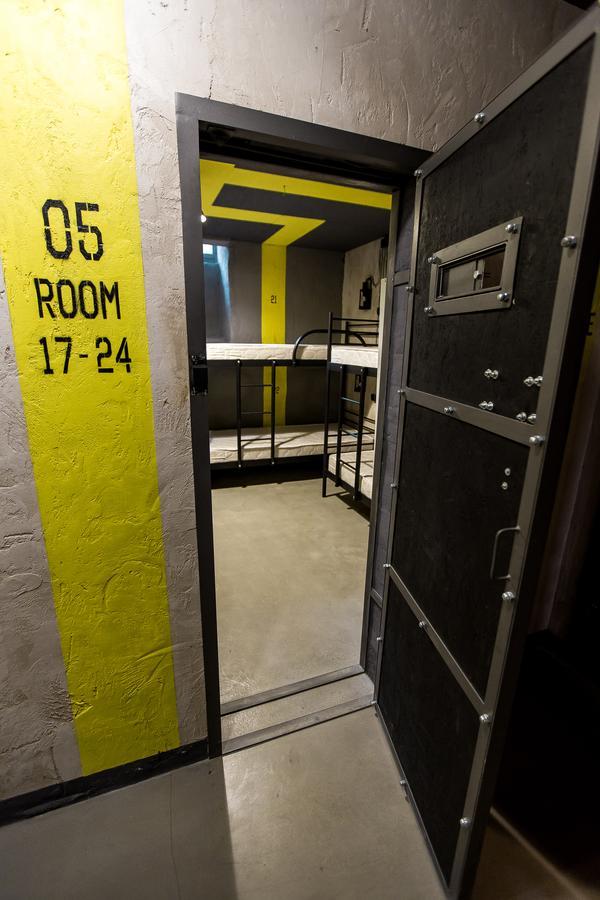 Lviv Loft Prison Vandrehjem Eksteriør billede