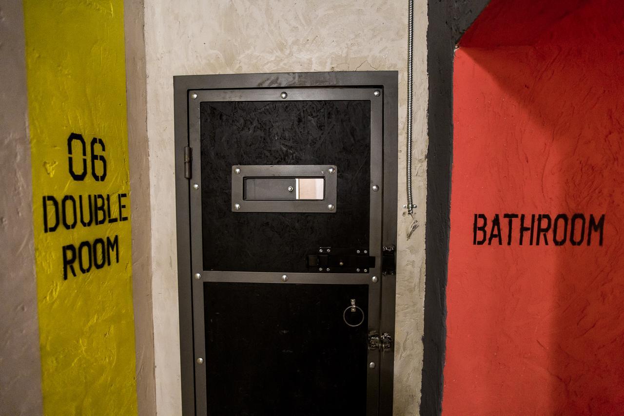 Lviv Loft Prison Vandrehjem Eksteriør billede