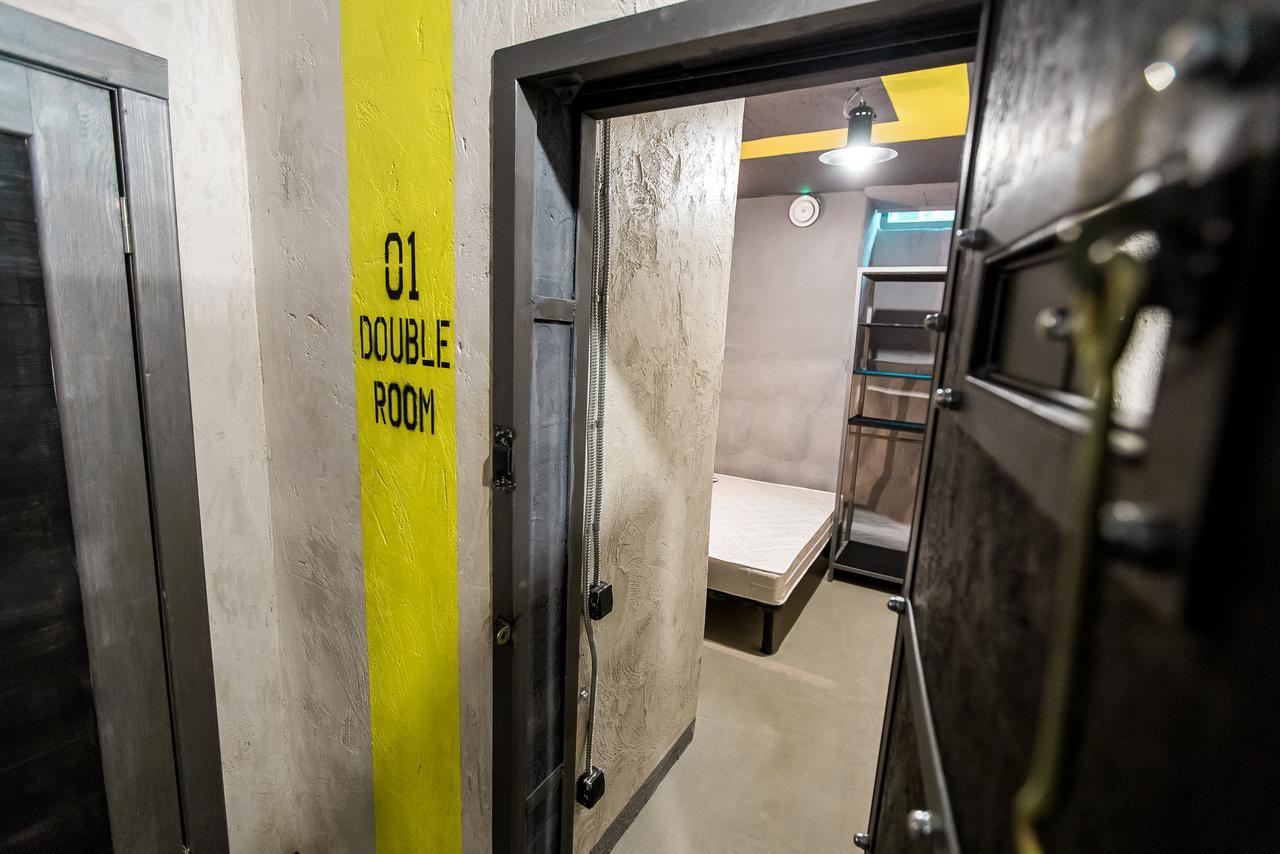Lviv Loft Prison Vandrehjem Eksteriør billede