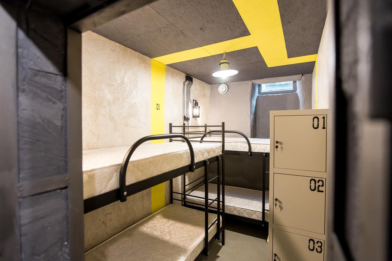 Lviv Loft Prison Vandrehjem Eksteriør billede